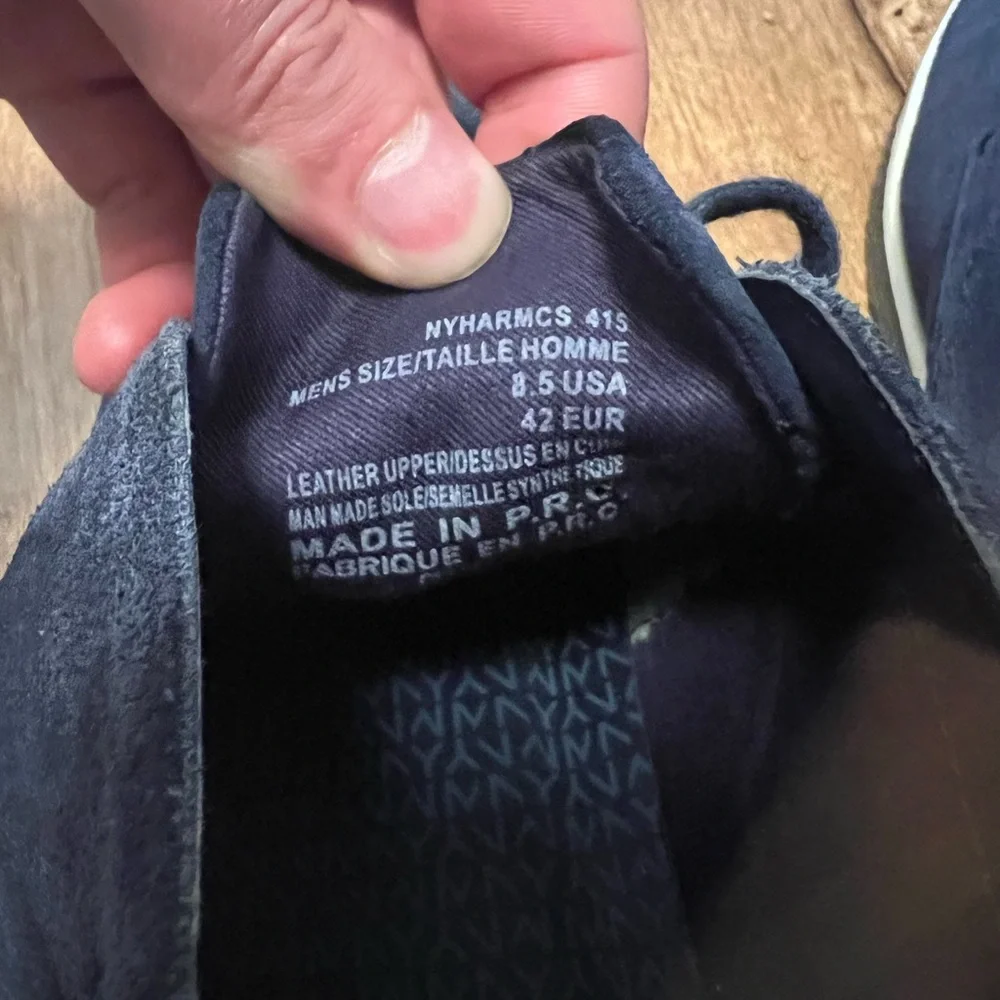 Shoes - Picture 2 of 4